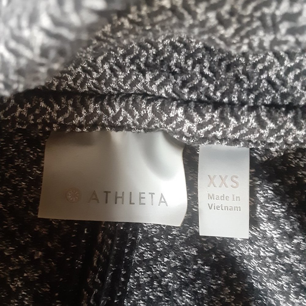 Like New, EUC Athleta XXS Full Zip Hooded Grey Long Sleeve Jacket
